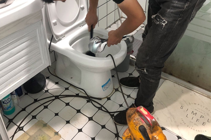 鲁甸疏通下水道