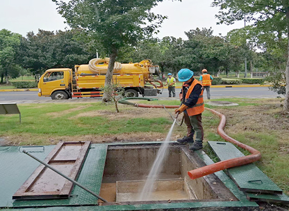 鲁甸化油池清理